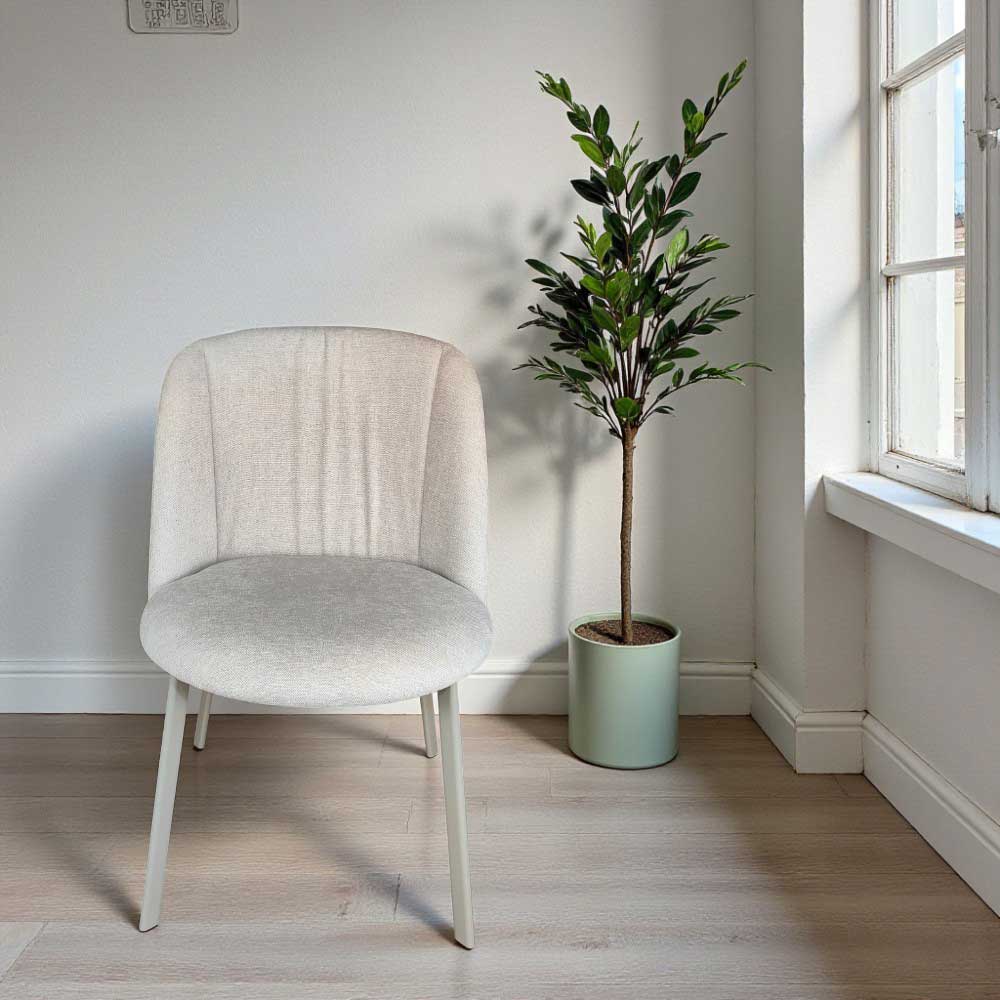 Silla de comedor Monik de tela color beige