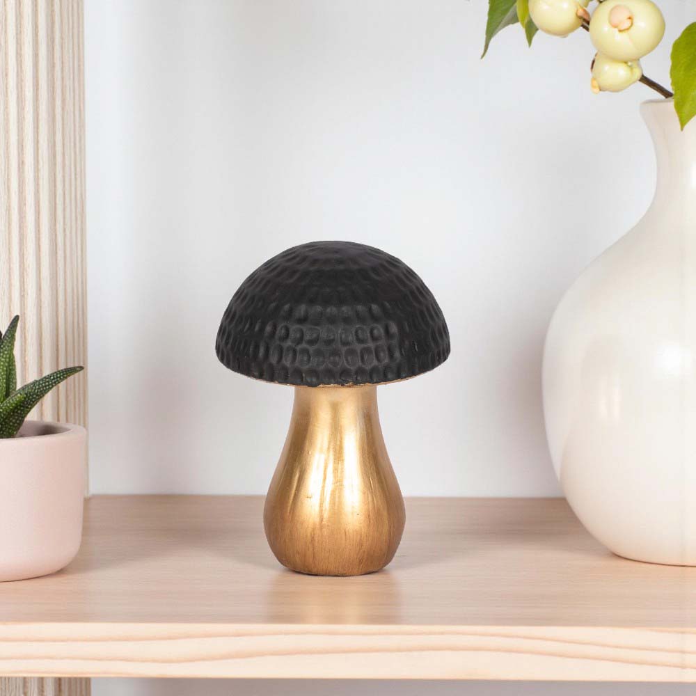 Figura Mushroom de resina negro/dorado 18CM