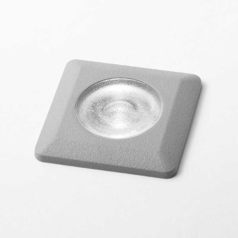 Luminaria G9 de piso Aldo cuadrada gris luz neutra IP67