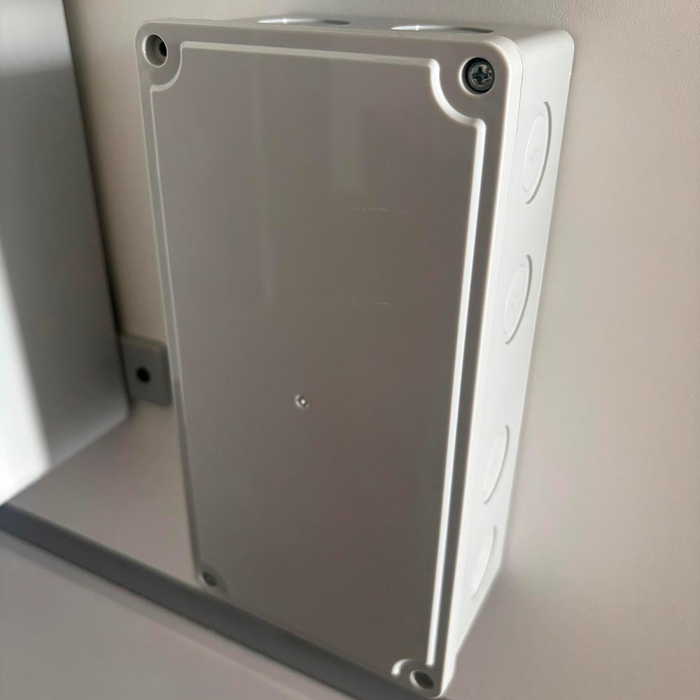 Caja de paso plastico ABS tapa empernada